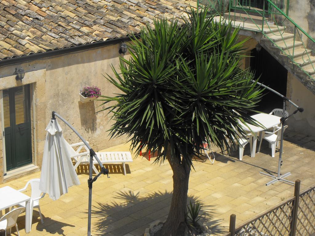 Agriturismoeloropizzuta Lido di Noto Habitación foto
